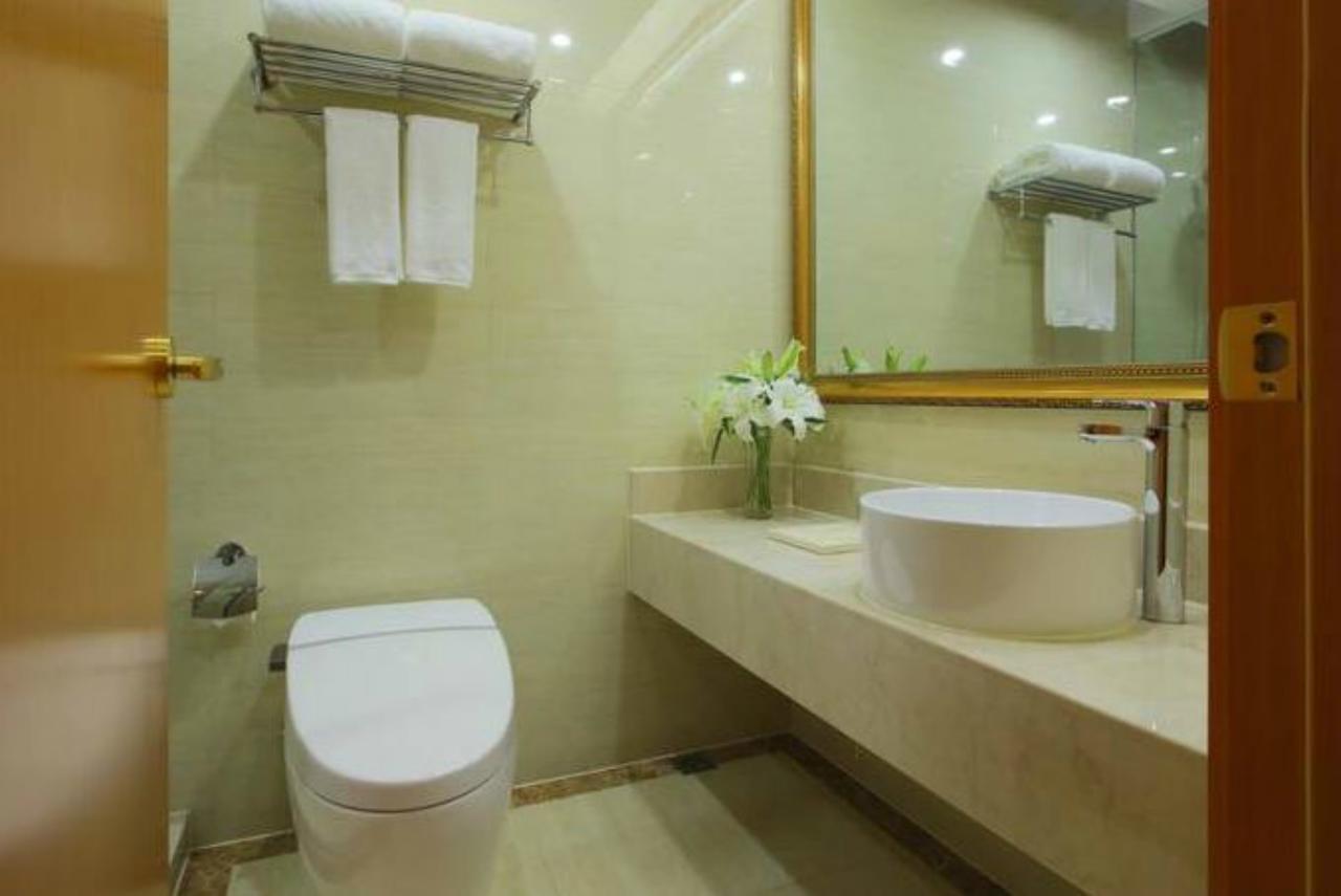 Venus International Hotel Shanghai South Shenjiang Road Екстериор снимка