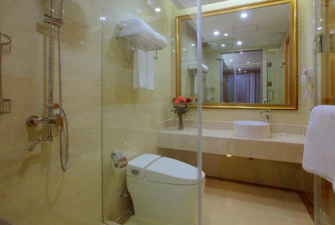 Venus International Hotel Shanghai South Shenjiang Road Екстериор снимка